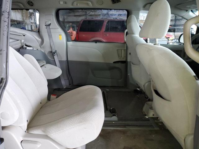 5TDKK3DC1ES494835 - 2014 TOYOTA SIENNA LE SILVER photo 11