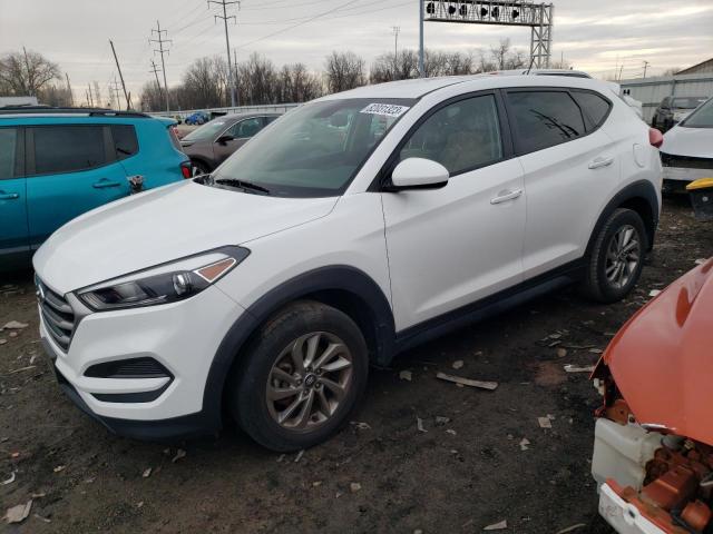 KM8J2CA48JU651058 - 2018 HYUNDAI TUCSON SE WHITE photo 1