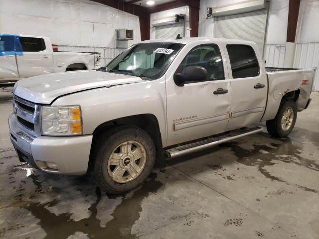 3GCPKSE39BG211364 - 2011 CHEVROLET 1500 K1500 LT SILVER photo 1