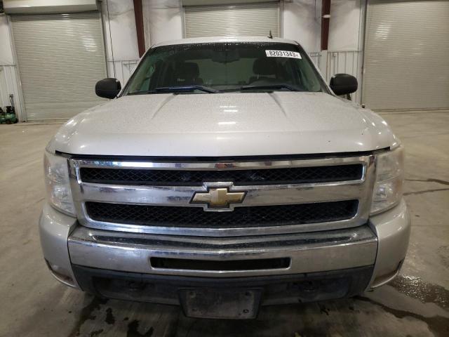 3GCPKSE39BG211364 - 2011 CHEVROLET 1500 K1500 LT SILVER photo 5