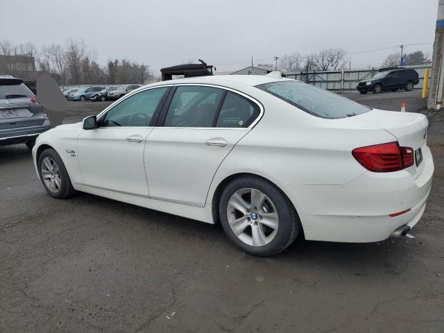 WBAXH5C55CDW03547 - 2012 BMW 528 XI WHITE photo 2