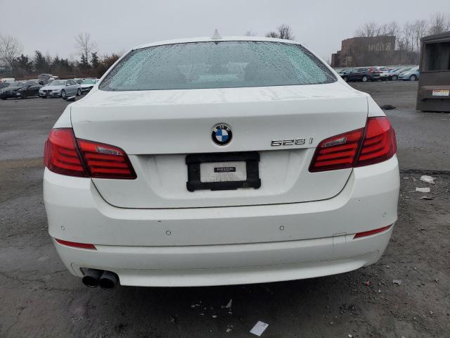 WBAXH5C55CDW03547 - 2012 BMW 528 XI WHITE photo 6