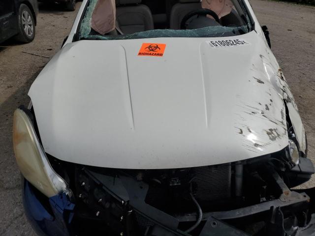 JN8AS5MT9DW520656 - 2013 NISSAN ROGUE S WHITE photo 24