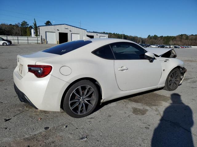 JF1ZNAA10H8706409 - 2017 TOYOTA 86 BASE WHITE photo 3