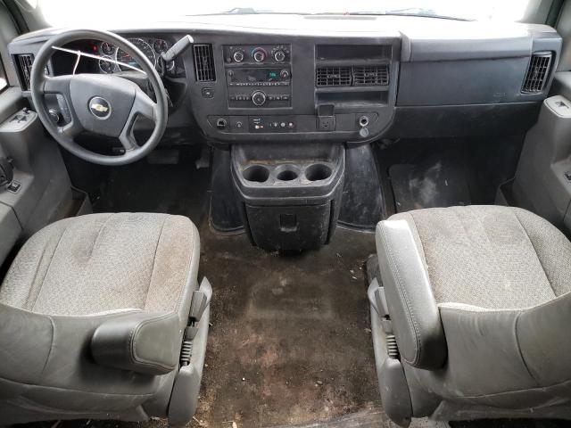 1GAZGPFG0J1309438 - 2018 CHEVROLET EXPRESS G3 LT WHITE photo 8