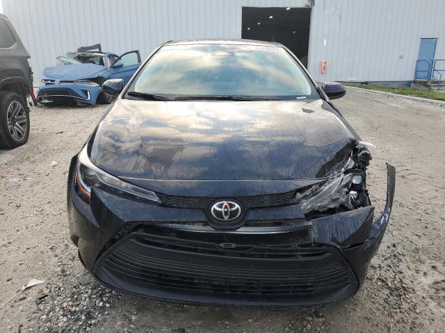 5YFB4MDE1RP107622 - 2024 TOYOTA COROLLA LE BLACK photo 5