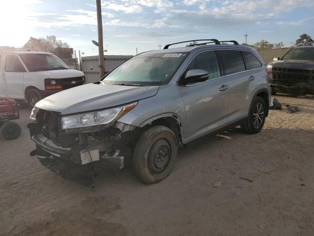 2019 TOYOTA HIGHLANDER SE, 