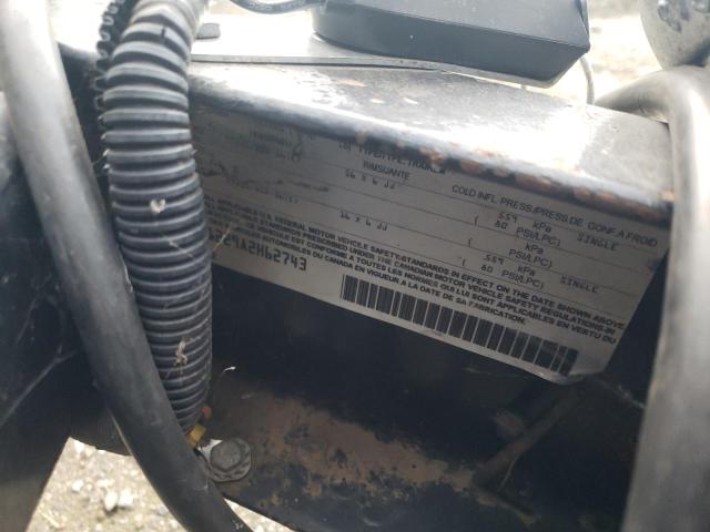 16VDX1229A2H62743 - 2010 BIGT UTILITY TR BLACK photo 10