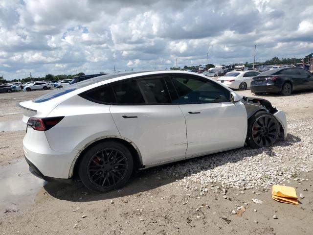 5YJYGDEF2MF264623 - 2021 TESLA MODEL Y 白色 照片 3