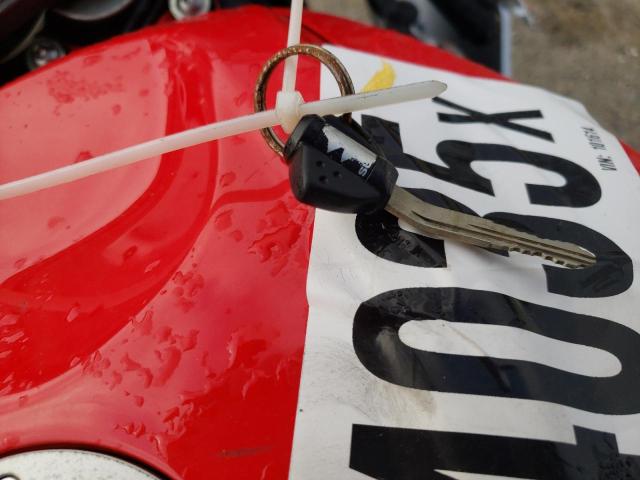 JS1GN7FA5D2101614 - 2013 SUZUKI GSX-R600 RED photo 8