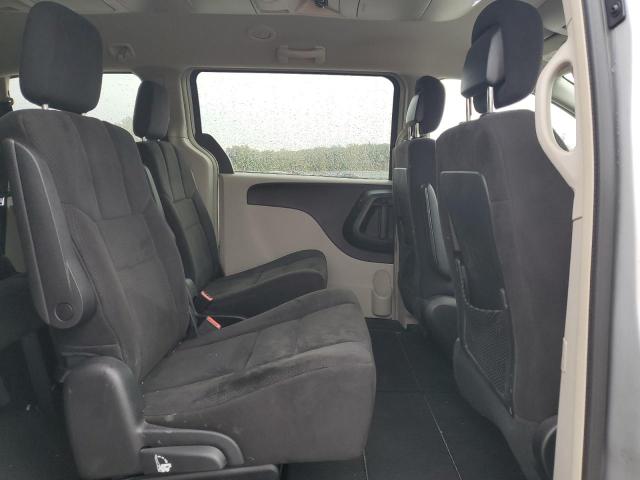 2A4RR5DG4BR770898 - 2011 CHRYSLER TOWN & COU TOURING SILVER photo 11