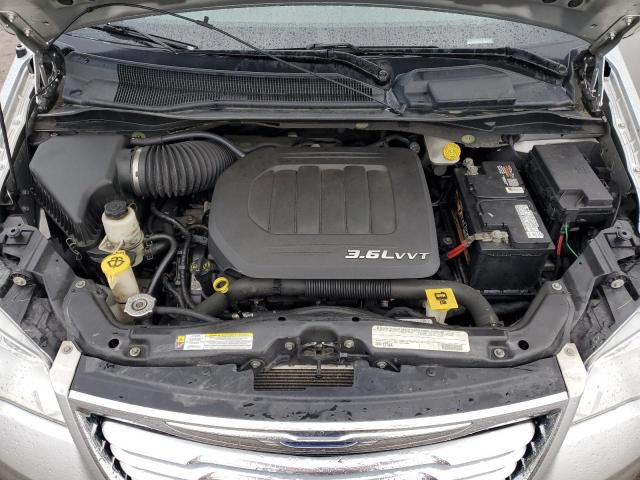 2A4RR5DG4BR770898 - 2011 CHRYSLER TOWN & COU TOURING SILVER photo 12