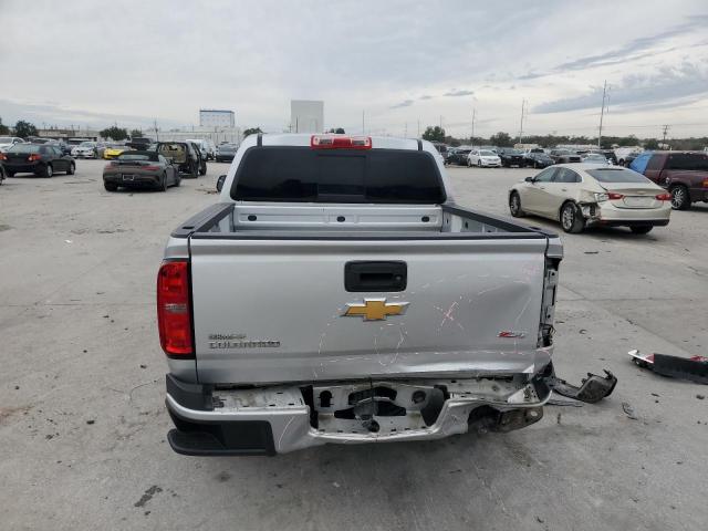 1GCGSDEA8J1255718 - 2018 CHEVROLET COLORADO Z71 SILVER photo 6