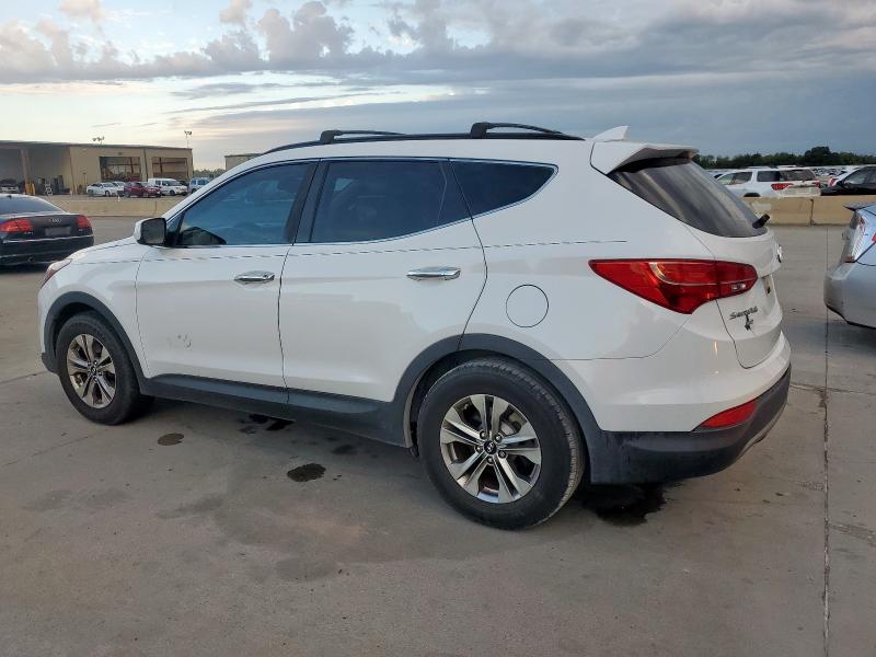 5XYZU3LB6GG316324 - 2016 HYUNDAI SANTA FE S Білий фото 2