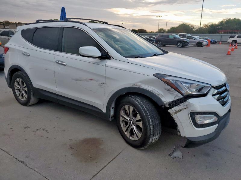 5XYZU3LB6GG316324 - 2016 HYUNDAI SANTA FE S Білий фото 4