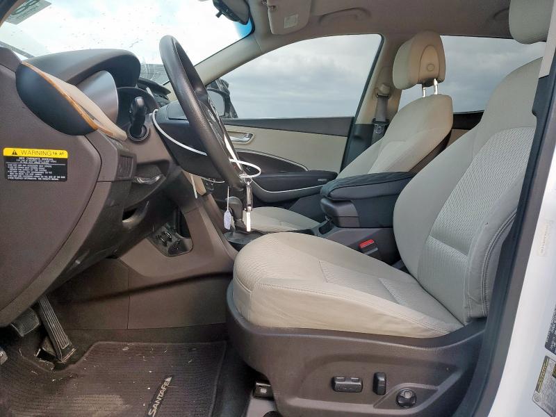 5XYZU3LB6GG316324 - 2016 HYUNDAI SANTA FE S Білий фото 7