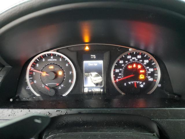 4T1BF1FK1HU405919 - 2017 TOYOTA CAMRY LE WHITE photo 9