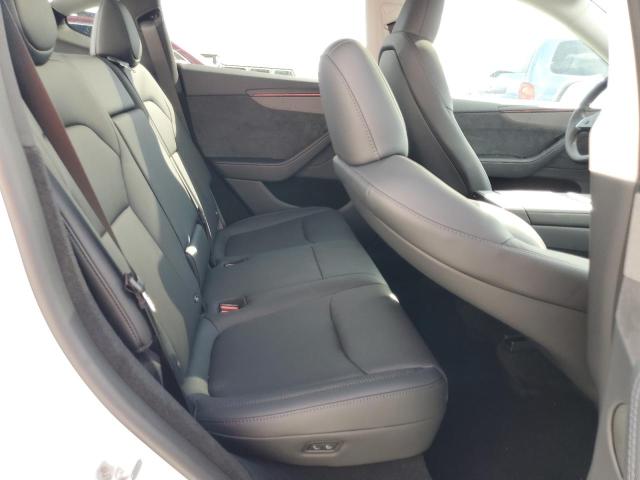 7SAYGDEE8TA448714 - 2026 TESLA MODEL Y WHITE photo 11