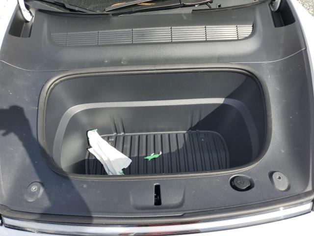 7SAYGDEE8TA448714 - 2026 TESLA MODEL Y WHITE photo 12