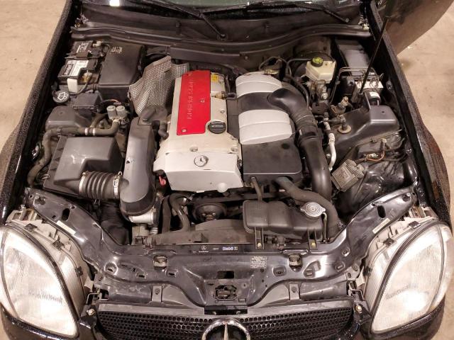 WDBKK49F22F270802 - 2002 MERCEDES-BENZ SLK 230 KOMPRESSOR BLACK photo 11