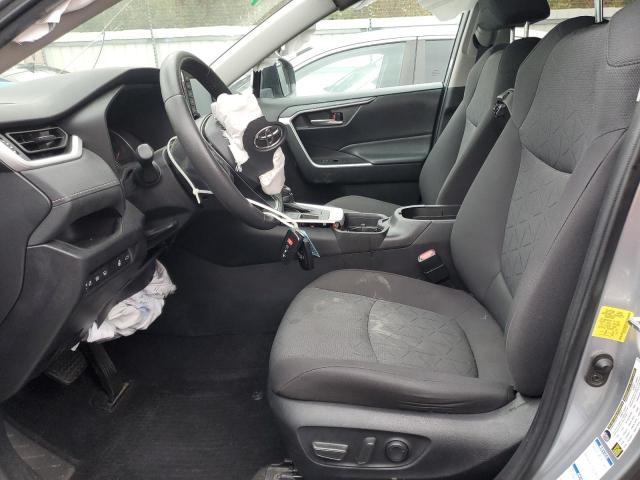 2T3P1RFV2MC211674 - 2021 TOYOTA RAV4 XLE ვერცხლისფერი ფოტო 7