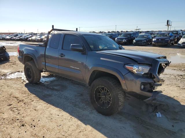 5TFSZ5AN2JX151436 - 2018 TOYOTA TACOMA ACCESS CAB GRAY photo 4