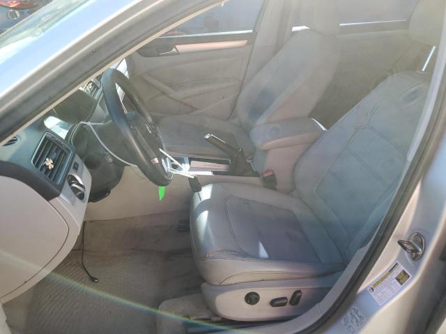 1VWBH7A36CC057855 - 2012 VOLKSWAGEN PASSAT SE WHITE photo 7