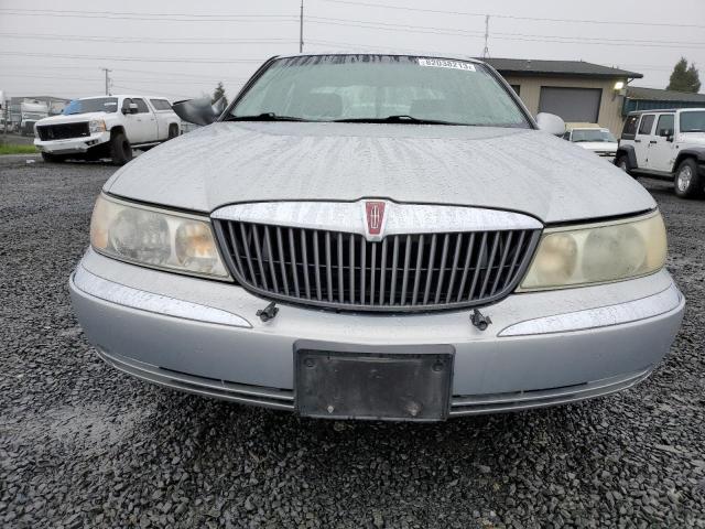 1LNFM97V0WY676667 - 1998 LINCOLN CONTINENTA SILVER photo 5