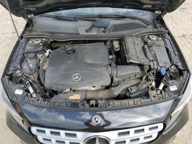 WDCTG4EB9JJ443764 - 2018 MERCEDES-BENZ GLA 250 შავი ფოტო 12