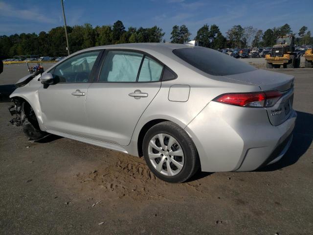 5YFEPMAE0NP296394 - 2022 TOYOTA COROLLA LE 银色 照片 2