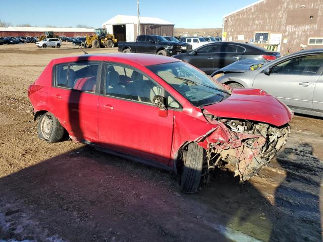 3N1BC1CPXAL467416 - 2010 NISSAN VERSA S RED photo 4