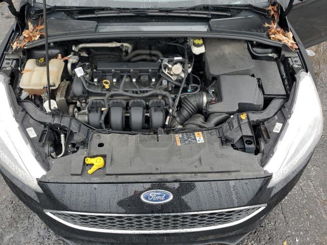 1FADP3K23JL248942 - 2018 FORD FOCUS SE BLACK photo 11