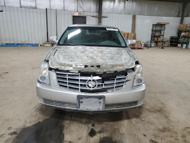 1G6KD57997U136549 - 2007 CADILLAC DTS SILVER photo 5