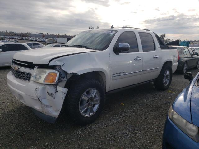 3GNVKGE03AG274234 - 2010 CHEVROLET AVALANCHE LTZ WHITE photo 1