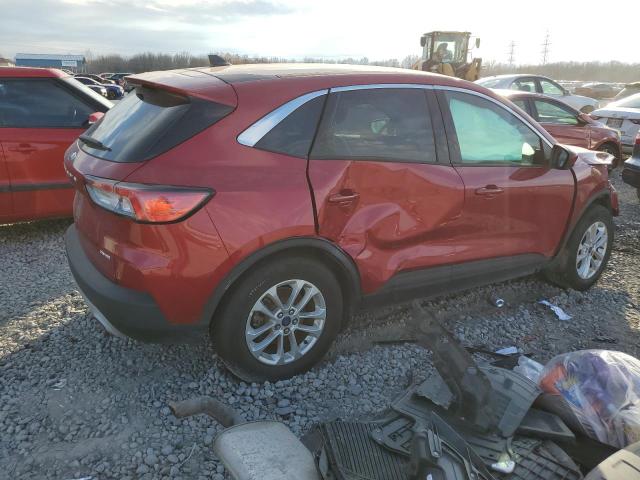 1FMCU9G62MUA31986 - 2021 FORD ESCAPE SE RED photo 3