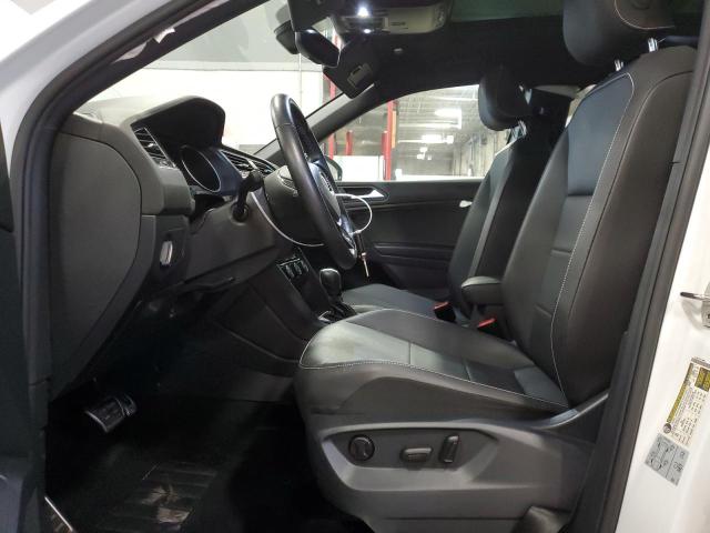 3VV2B7AX6MM014559 - 2021 VOLKSWAGEN TIGUAN SE أبيض صورة 7
