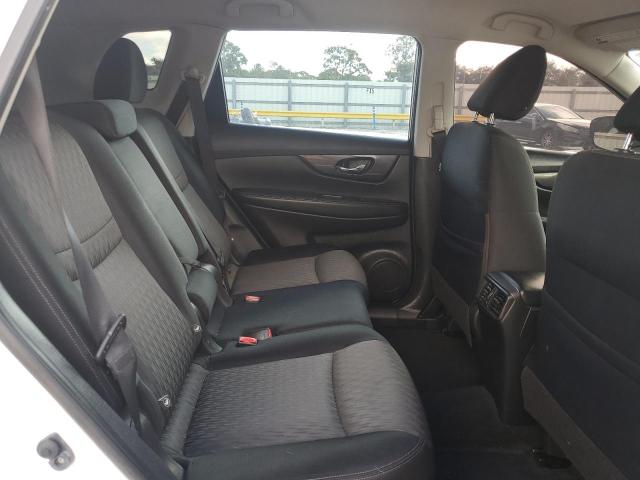 JN8AT2MT6HW139770 - 2017 NISSAN ROGUE S WHITE photo 11