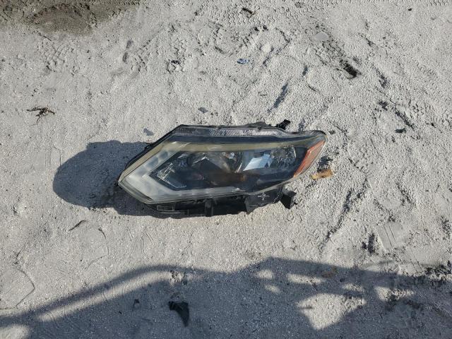 JN8AT2MT6HW139770 - 2017 NISSAN ROGUE S WHITE photo 13