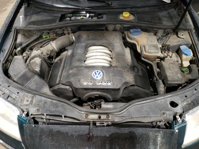 WVWYH63B21E117952 - 2001 VOLKSWAGEN PASSAT GLX 4MOTION GREEN photo 11