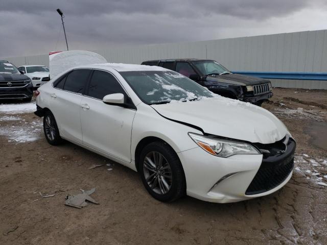 4T1BF1FK1GU223104 - 2016 TOYOTA CAMRY LE WHITE photo 4