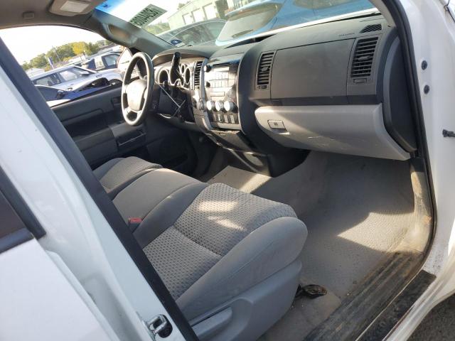 5TBBT54147S456258 - 2007 TOYOTA TUNDRA DOUBLE CAB SR5 WHITE photo 8