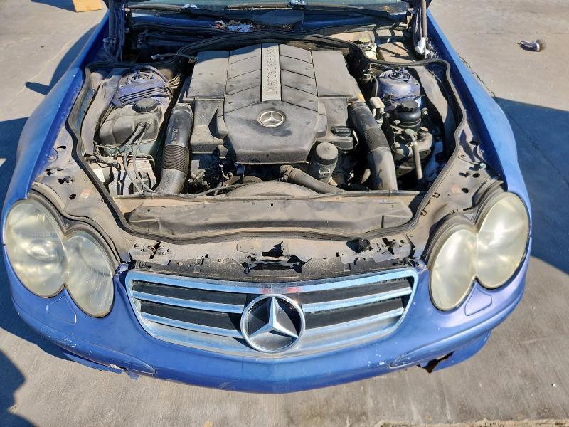 WDBSK75F23F059527 - 2003 MERCEDES-BENZ SL 500R BLUE photo 11