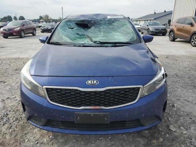 3KPFL4A73JE224229 - 2018 KIA FORTE LX Mavi fotoğraf 5