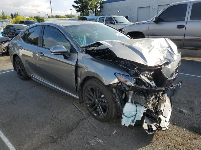 4T1DAACK1SU600793 - 2025 TOYOTA CAMRY XSE 灰色 照片 4