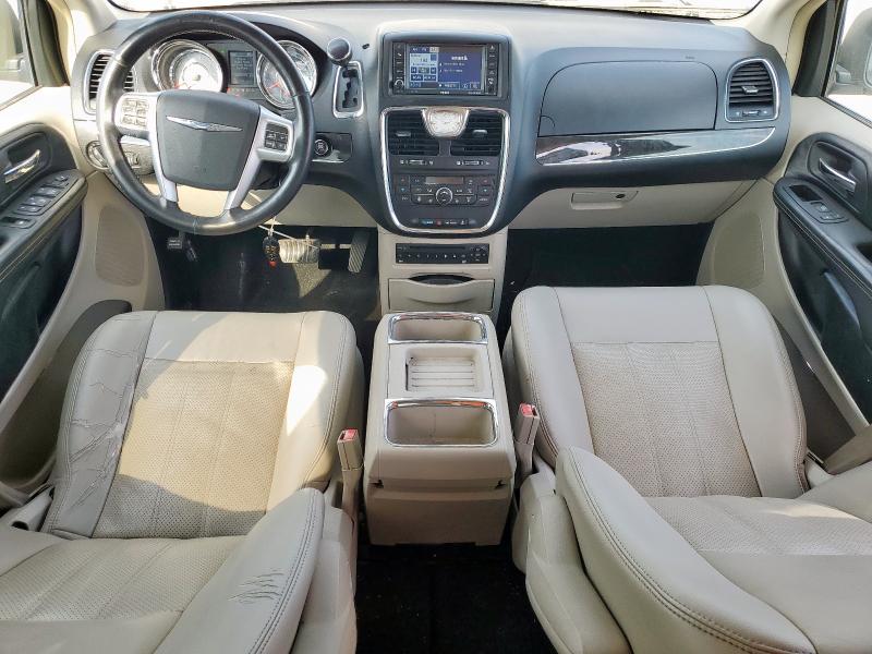 2C4RC1CG3CR163541 - 2012 CHRYSLER TOWN & COU TOURING L SILVER photo 8