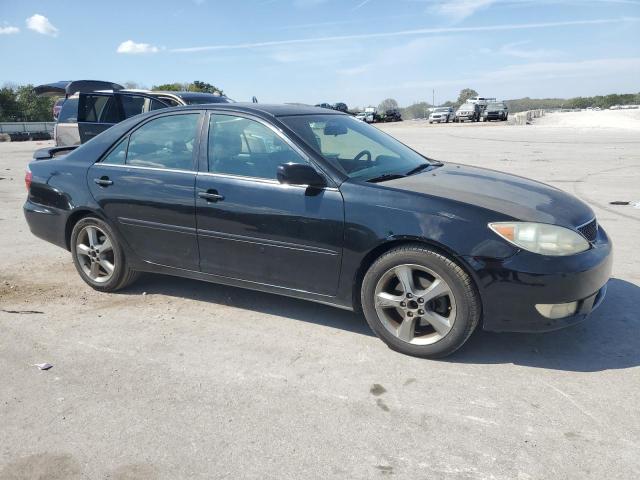 4T1BA30K55U068962 - 2005 TOYOTA CAMRY SE შავი ფოტო 4