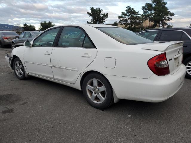 4T1BF30K72U020554 - 2002 TOYOTA CAMRY LE WHITE photo 2