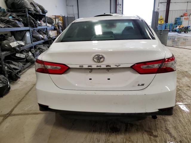 4T1B11HK0JU078639 - 2018 TOYOTA CAMRY L WHITE photo 6