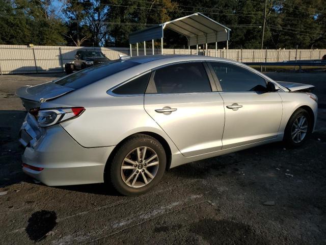 5NPE24AF1HH520040 - 2017 HYUNDAI SONATA SE SILVER photo 3