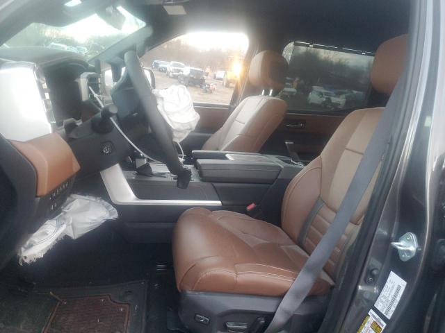 5TFMA5DB3PX120268 - 2023 TOYOTA TUNDRA CREWMAX PLATINUM Grau Foto 7